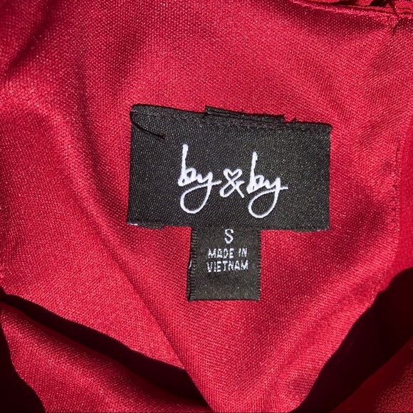 Simple Red Dress with Removable Belt - Picture 6 of 7